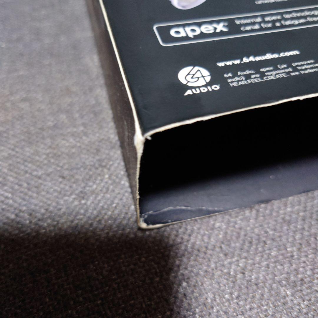 64Audio【tia trio】ハイエンドイヤホン