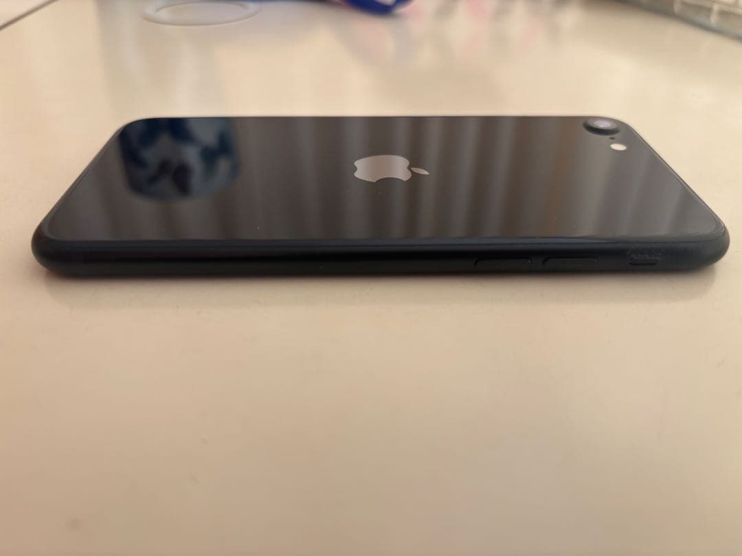 【美品】iPhoneSE 第3世代　128GB