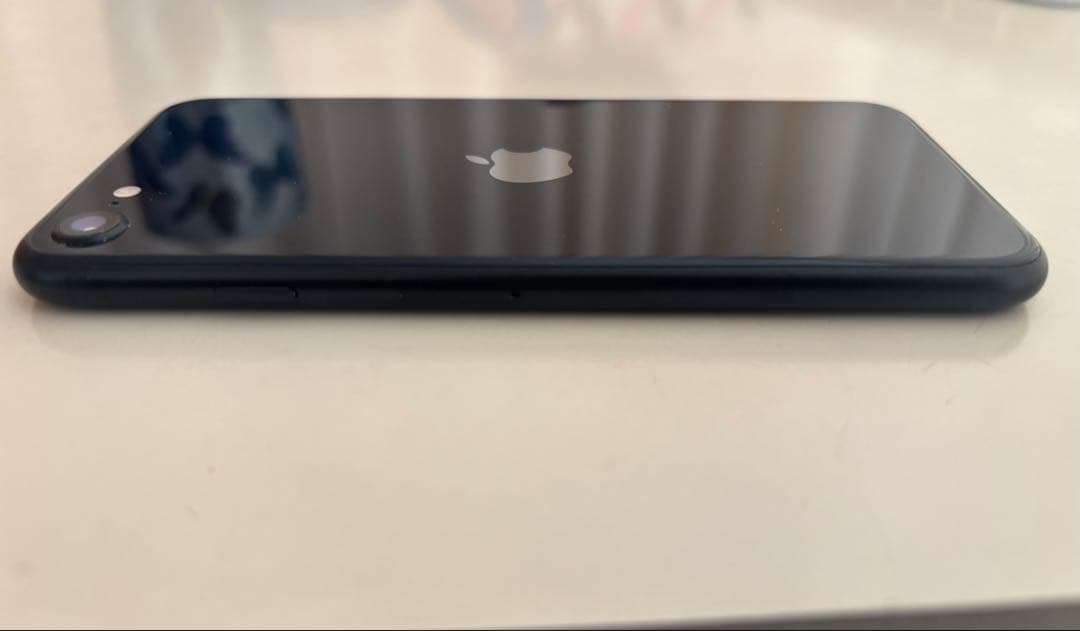 【美品】iPhoneSE 第3世代　128GB