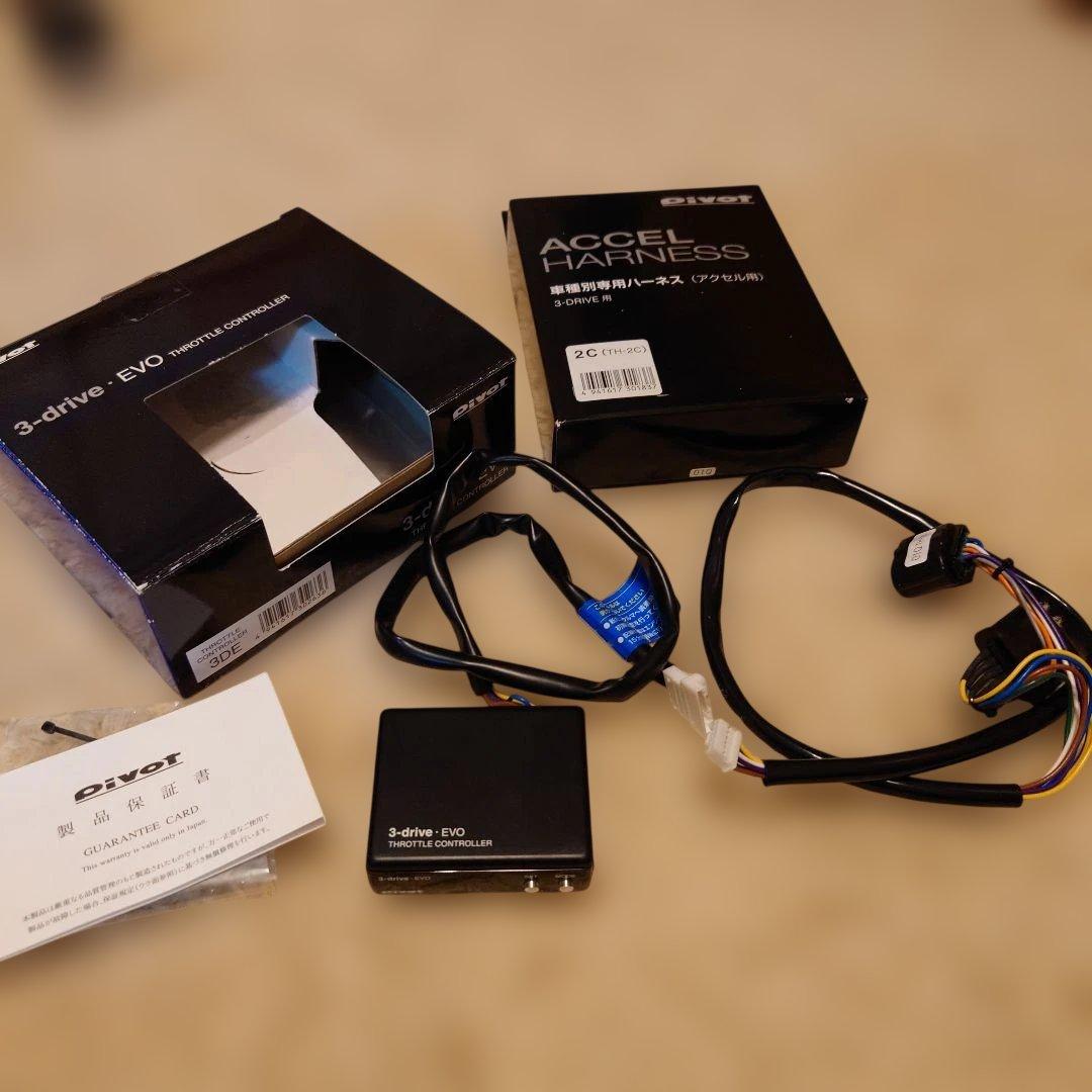 pivot 3-drive・EVO　スロコン　TH-2C付き　ジムニー スイスポ