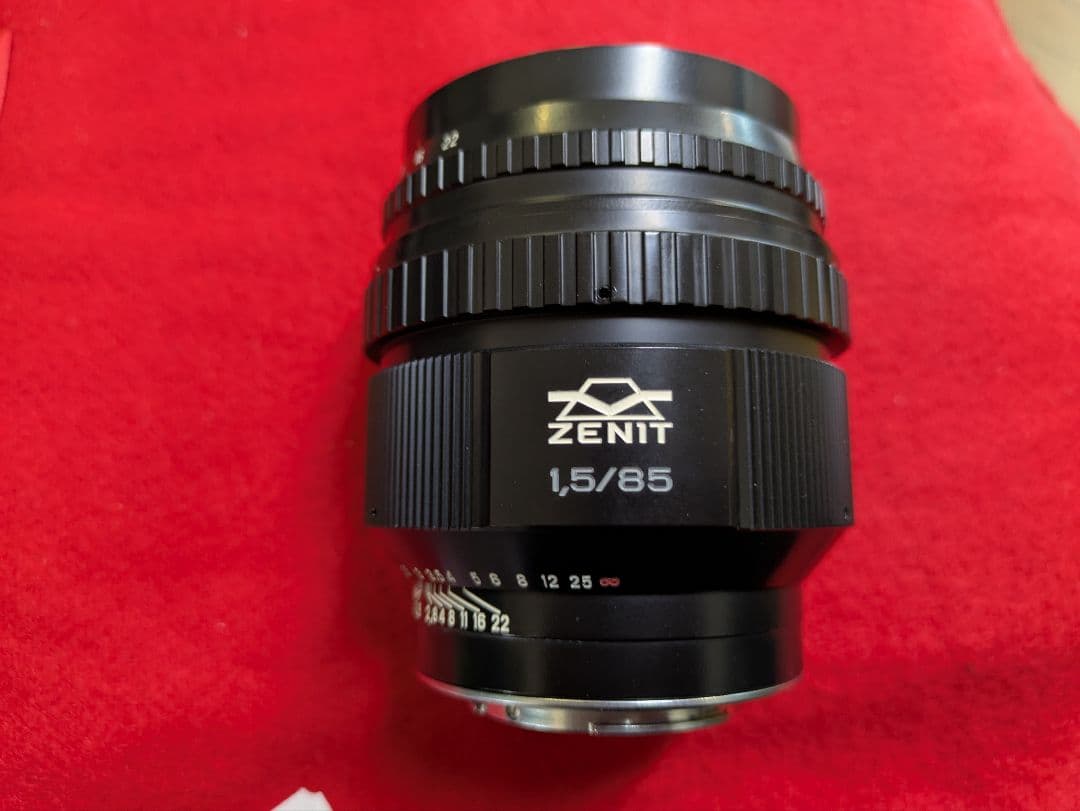 ZENIT 1.5/85 単焦点　ニコンFマウント用