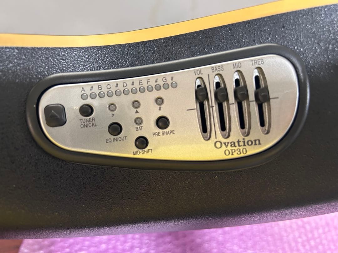 Ovation エレアコ　ギター 韓国製　美品　CSE44 ハードケース付き
