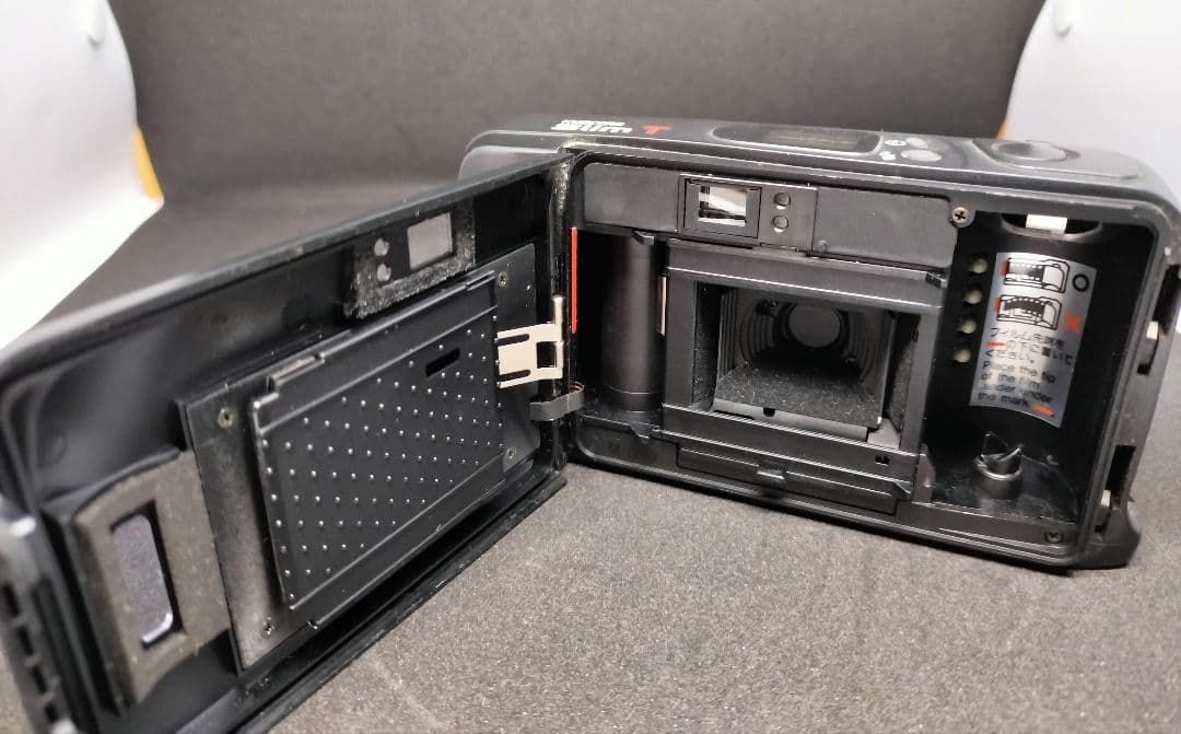 KYOCERA　Slim T コンパクトフィルムカメラ ブラック