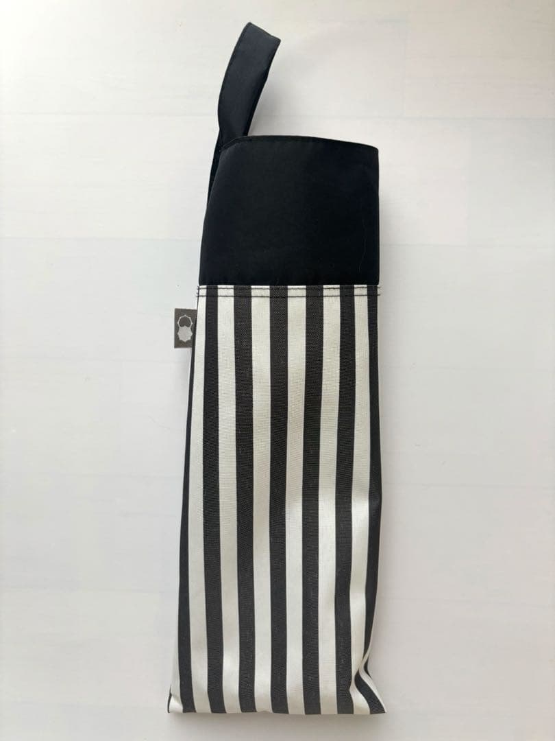 サンバリア100 折りたたみ日傘 3段折/白黒ストライプ
