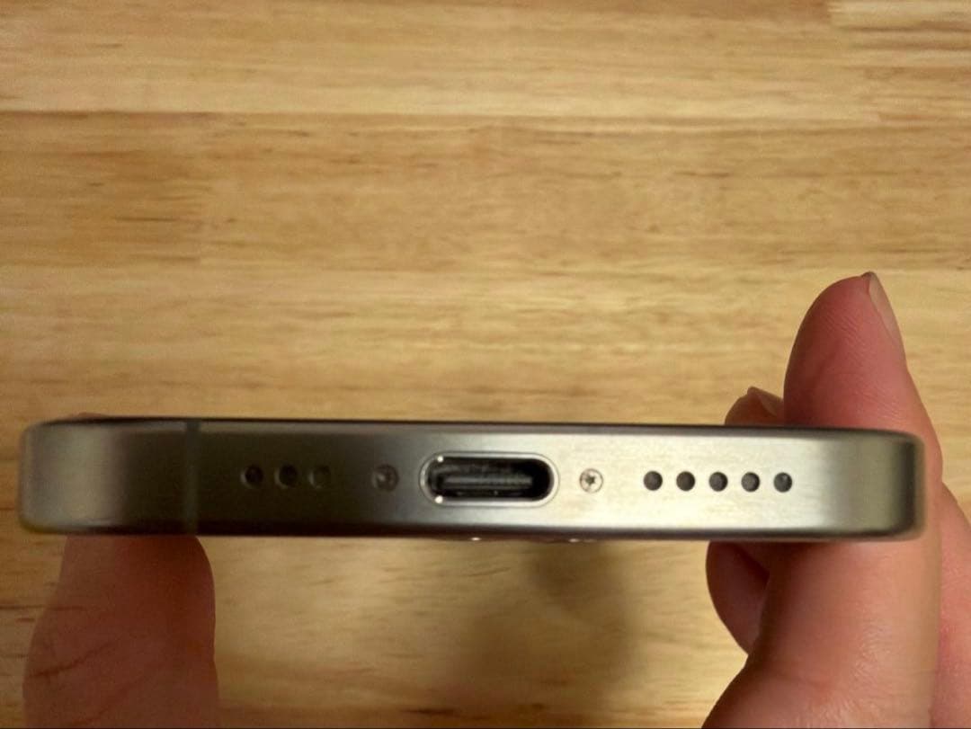 Sakura様限定iPhone 15 Pro 128GB ナチュラルチタニウム