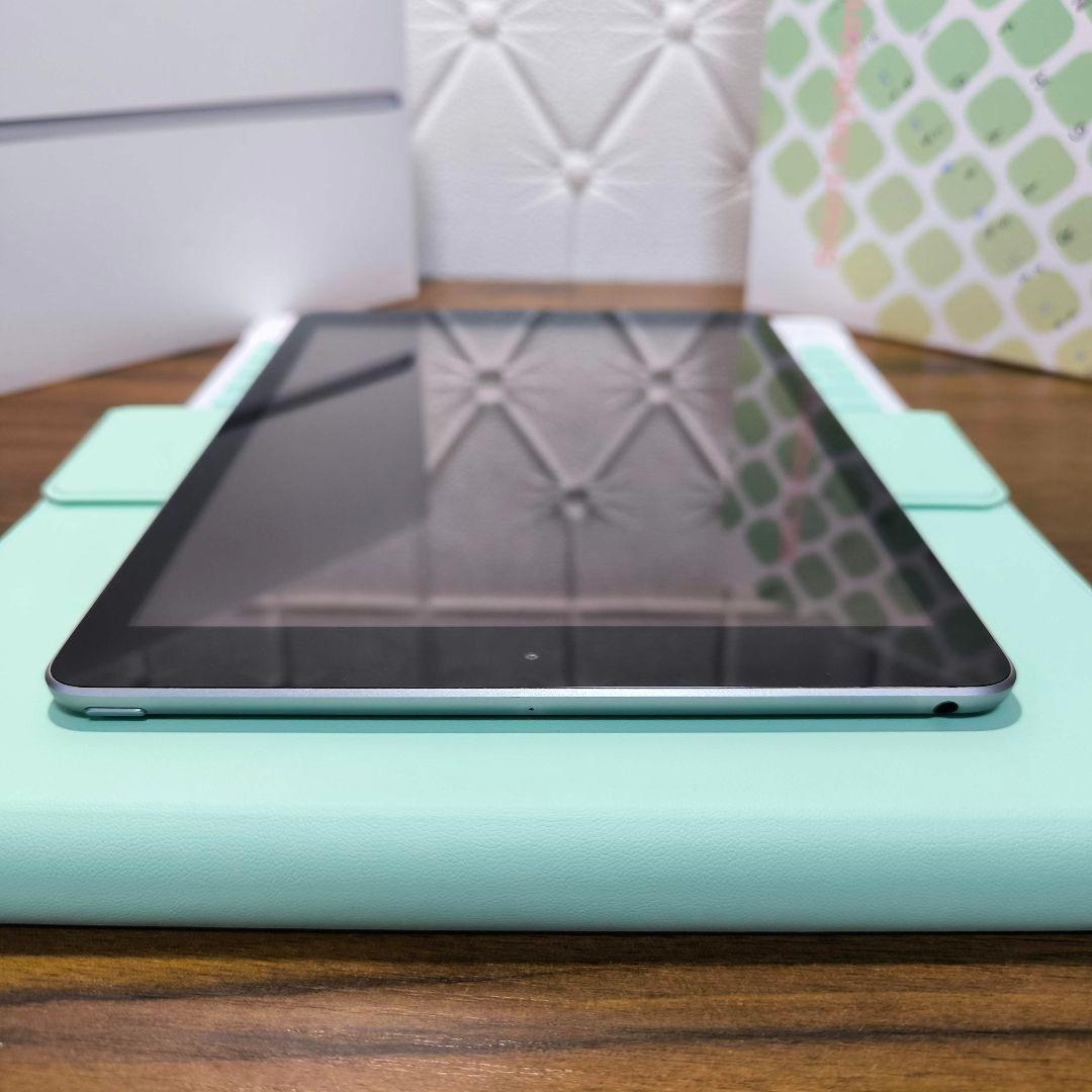 iPad 第5世代 128GB、キーボードとケースセット