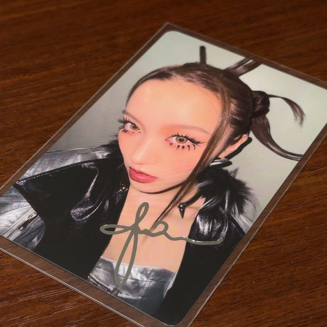 XG トレカ チサ 韓国 箔押しサイン入り