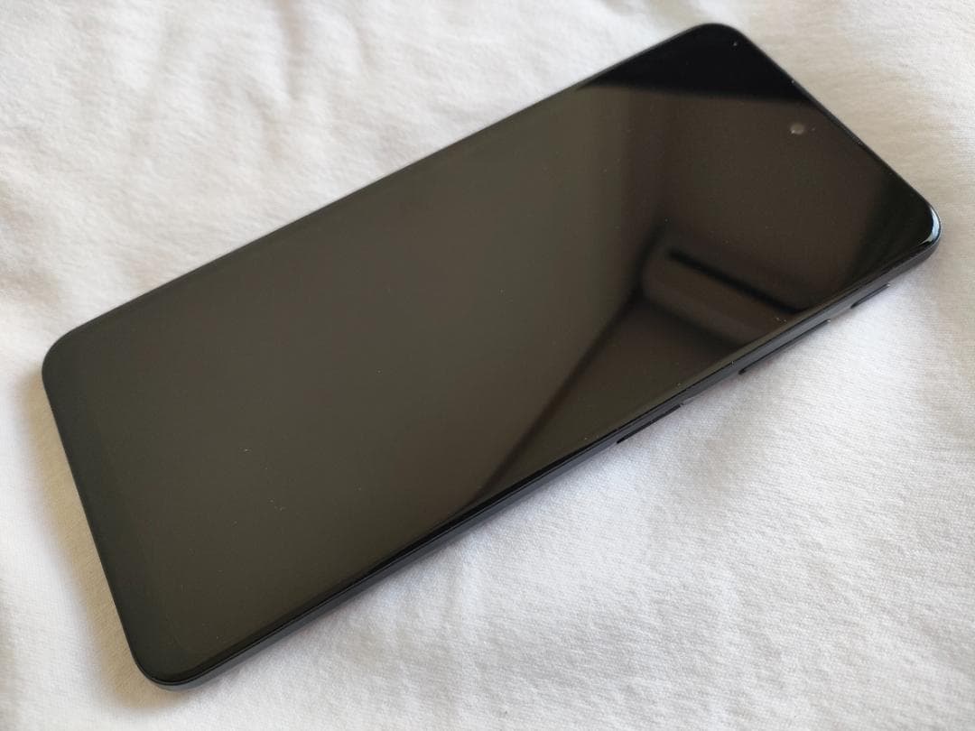 ★美品 moto g52j 5G　SIMフリー(デュアルSIM対応)