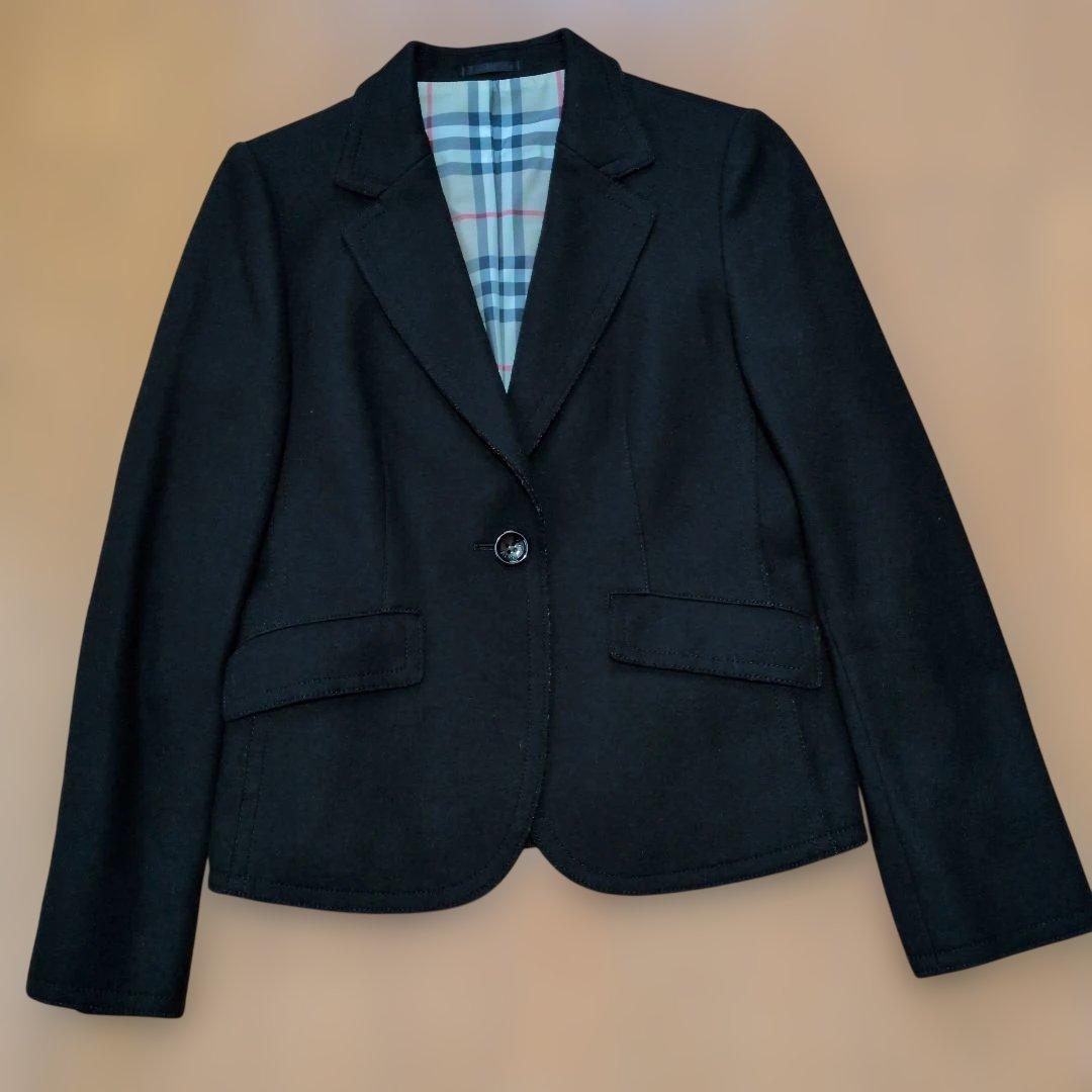 バーバリーロンドン　黒のテーラードジャケット　40号