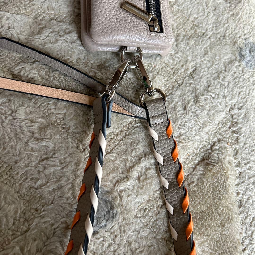 再お値下げ　ビューティー&ユース　iPhone14 ケース&別注カラーストラップ