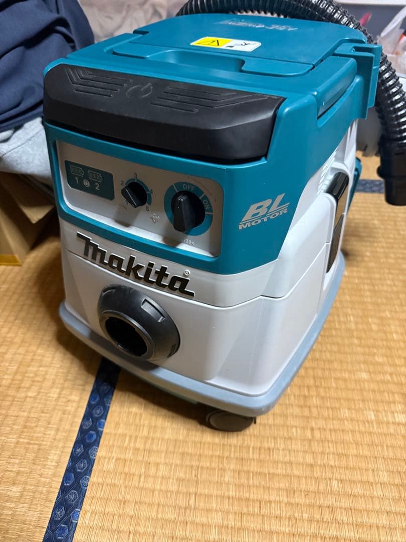 マキタ(Makita) 乾式専用 充電式ドライクリーナー 36V VC866DZ