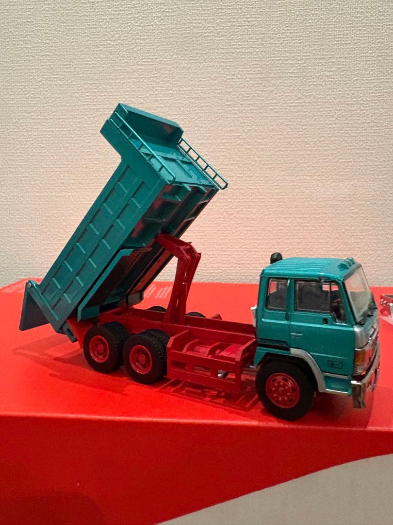 DBGT 1/64 日野 スーパードルフィン ダンプトラック グリーン