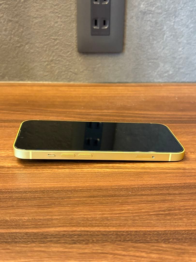 [ツキ]Apple iPhone 14 128GB イエロー