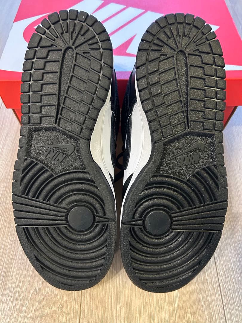 【試着のみ】NIKE ダンク ロー パンダ ジュニアシューズ23.5cm