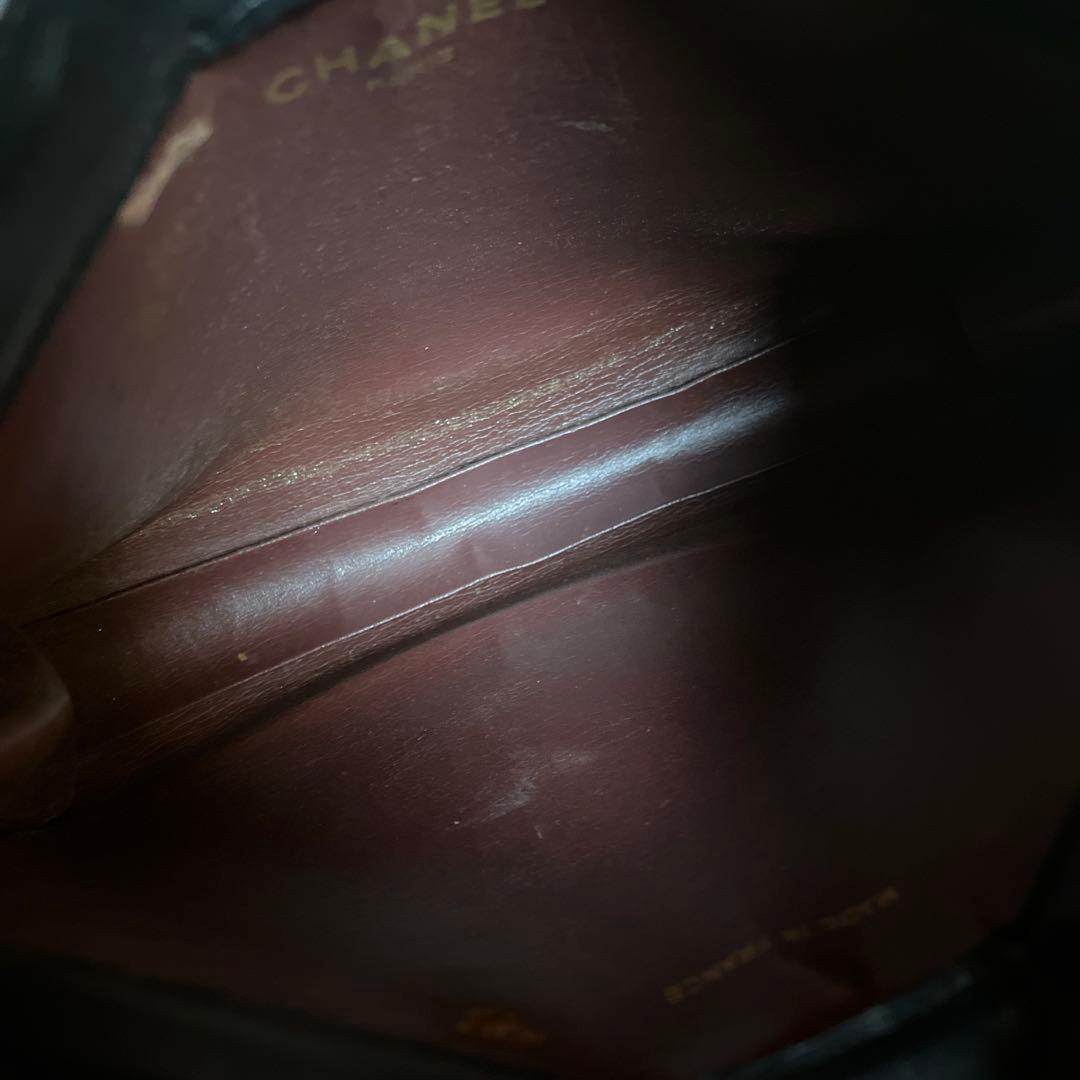 CHANEL ブラックレザー クラッチバッグ