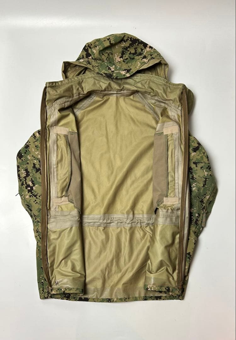 米軍実物　デジタルカモ　ミリタリージャケット　US.NAVY GORE-TEX