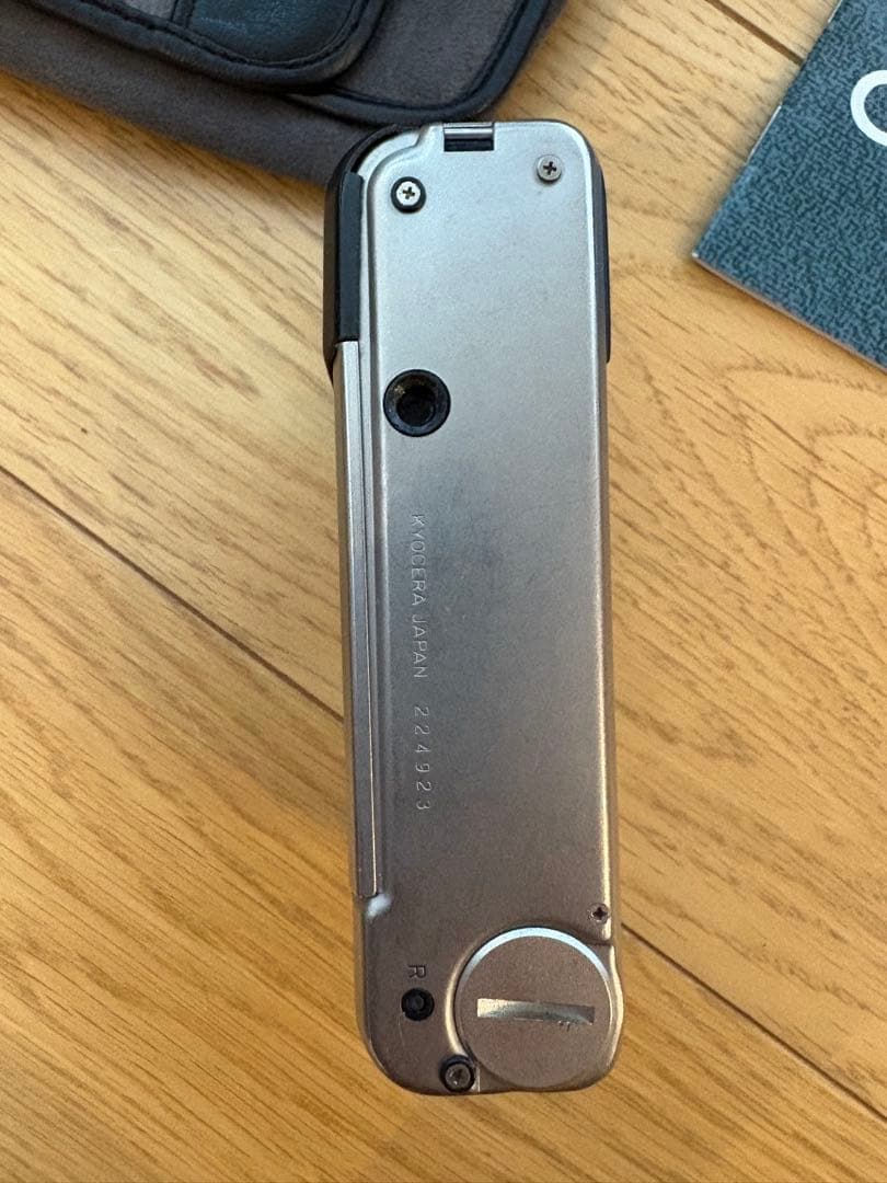 CONTAX T2 ジャンク コンパクトフィルムカメラ シルバー