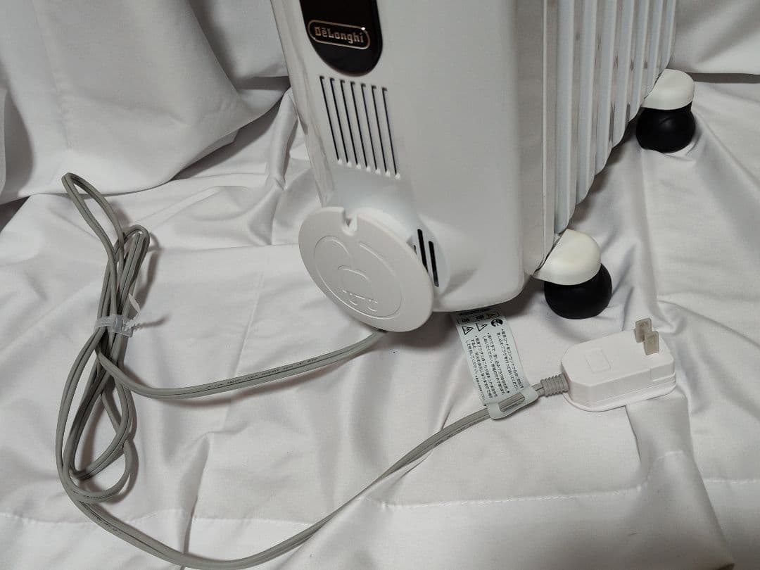 デロンギ オイルヒーター JRE0812 フィン8枚 8～10畳用