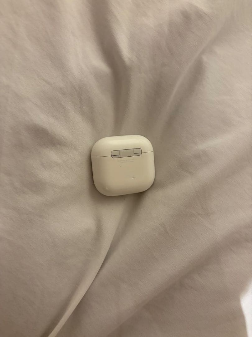 AirPods4 ANC搭載　ノイズキャンセリング付き