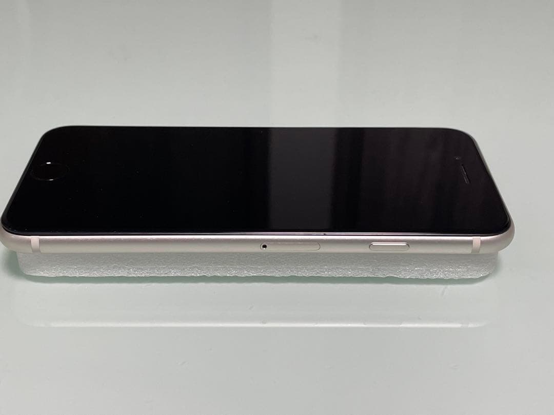 iPhone SE 第3世代 64GB スターライト バッテリー100%