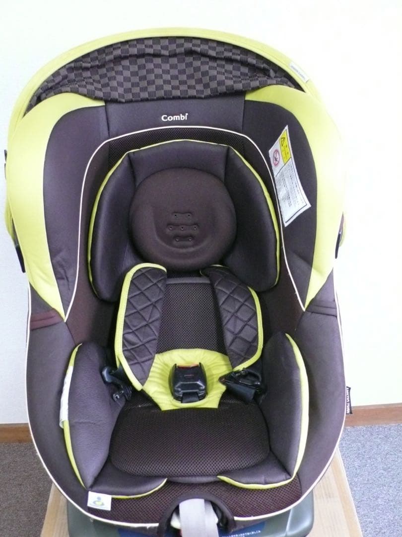 Combi チャイルドシート ブラウン/ライムグリーン