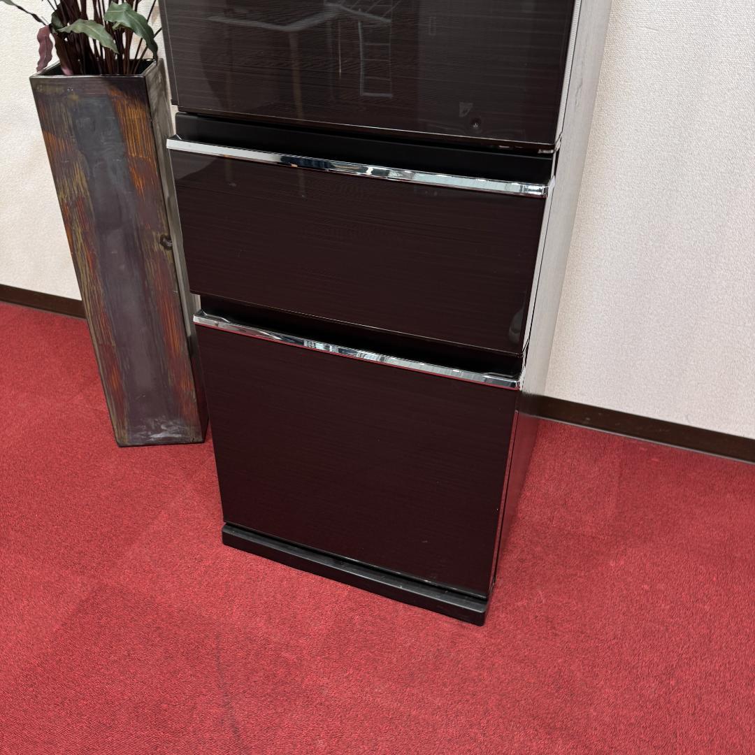 東京23区送料無料　超美品三菱３ドア冷蔵庫 365L　2017年製　製氷機有