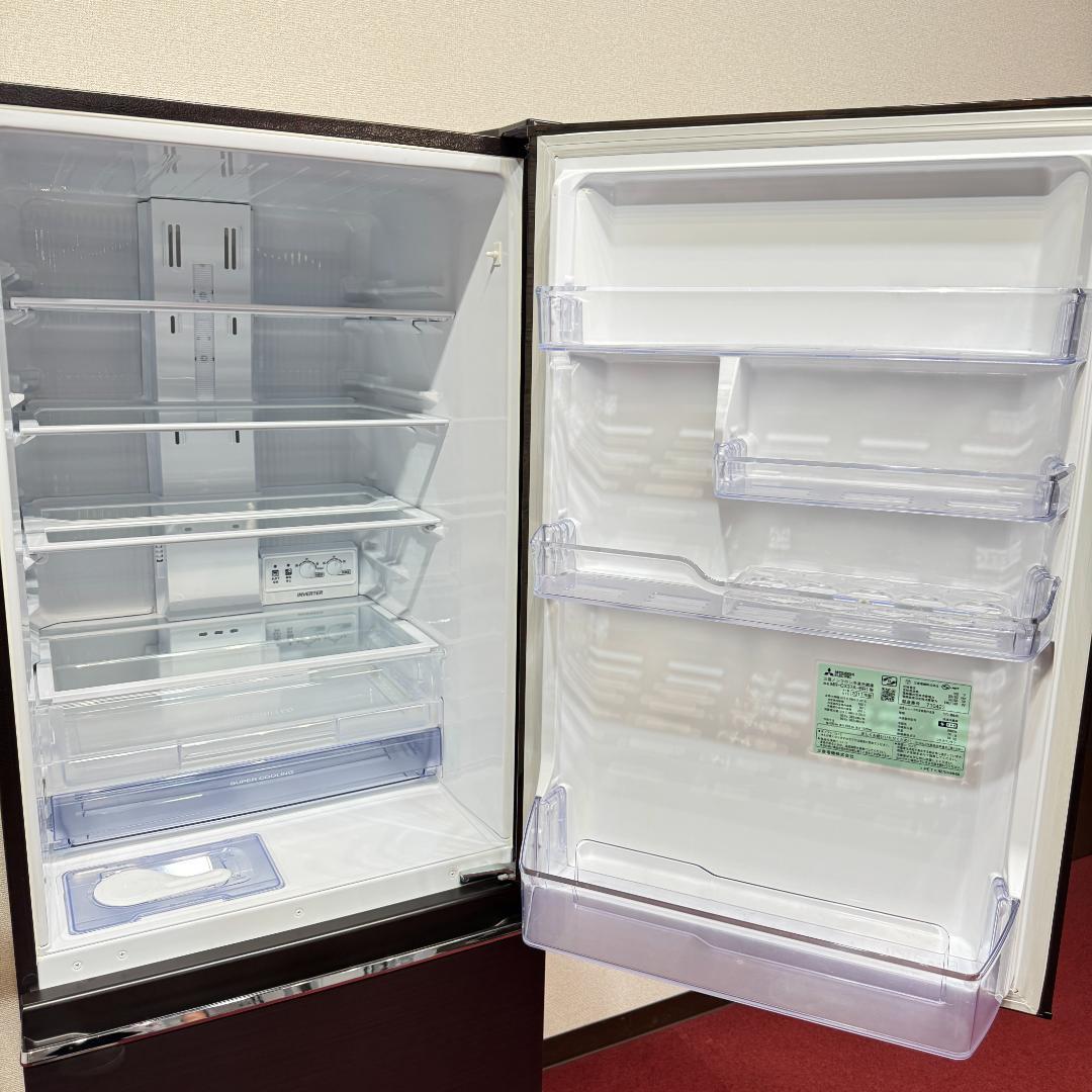 東京23区送料無料　超美品三菱３ドア冷蔵庫 365L　2017年製　製氷機有