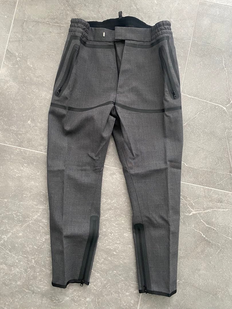 DSQUARED2 44サイズ ダークグレー