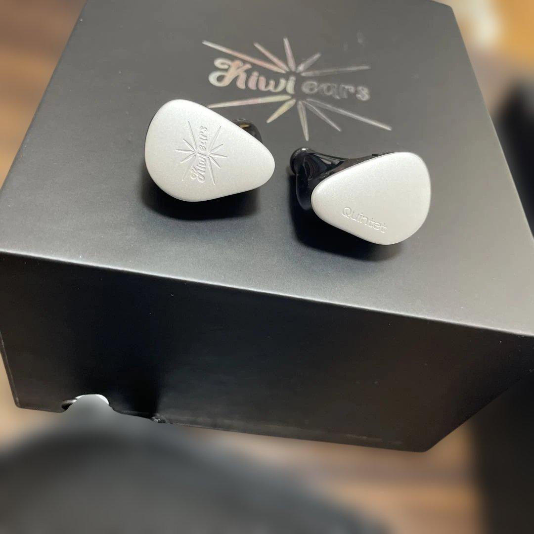 Kiwi ears quintet　有線イヤホン3.5mm