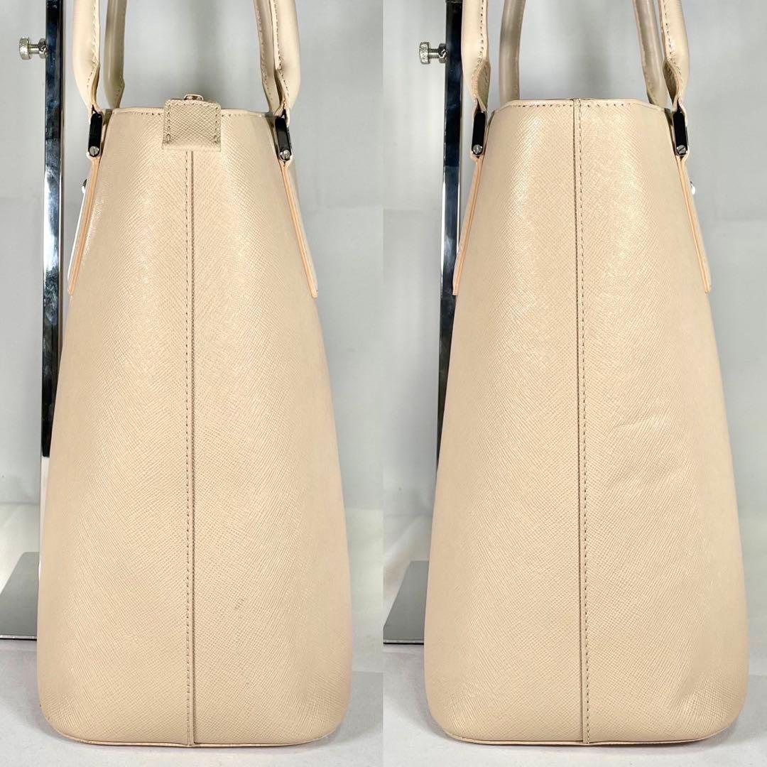 【極美品】バーバリー トートバッグ レザー 白 A4可 ノバチェック ビジネス