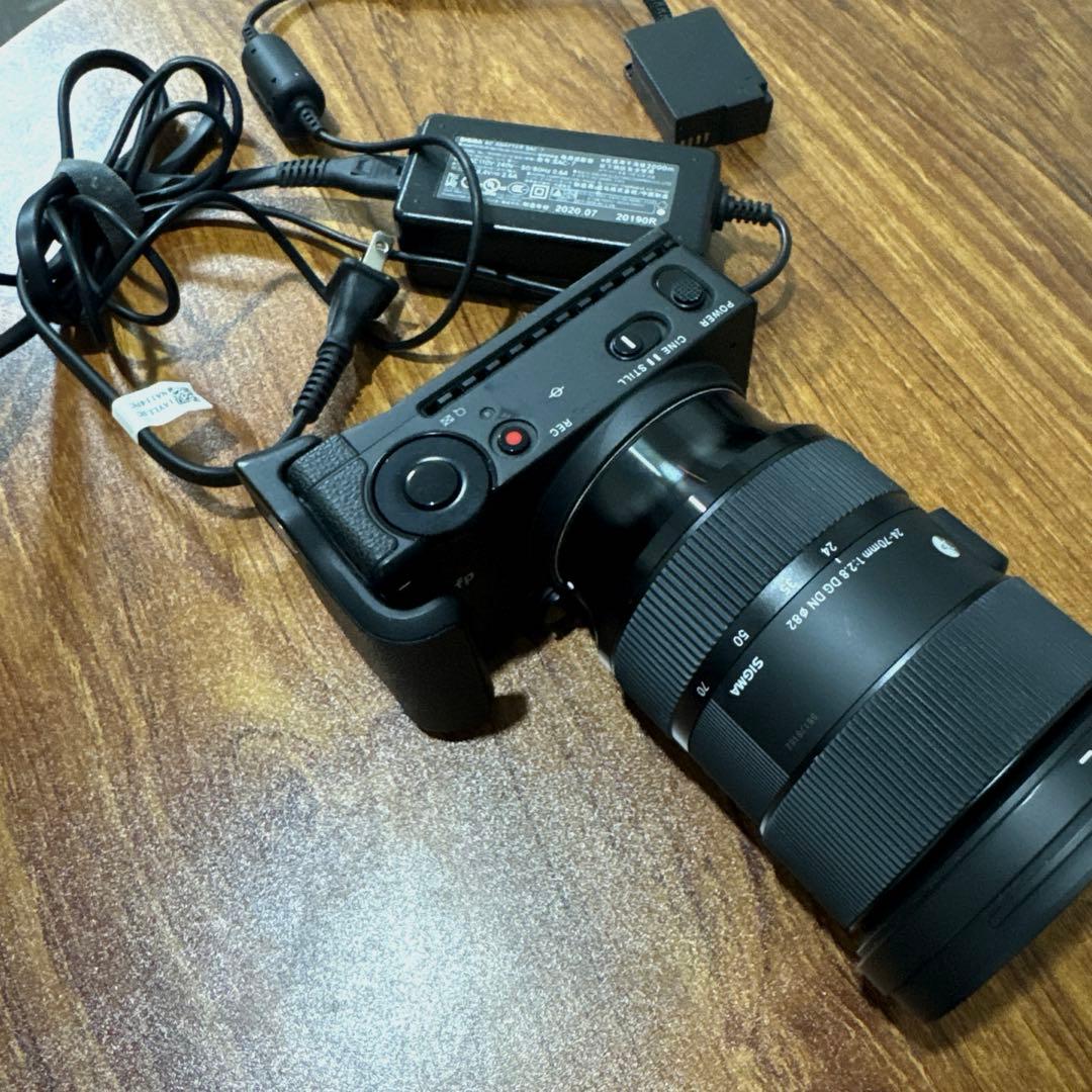 sigma fp + 24-70mm F2.8 DG DN LマウントArt