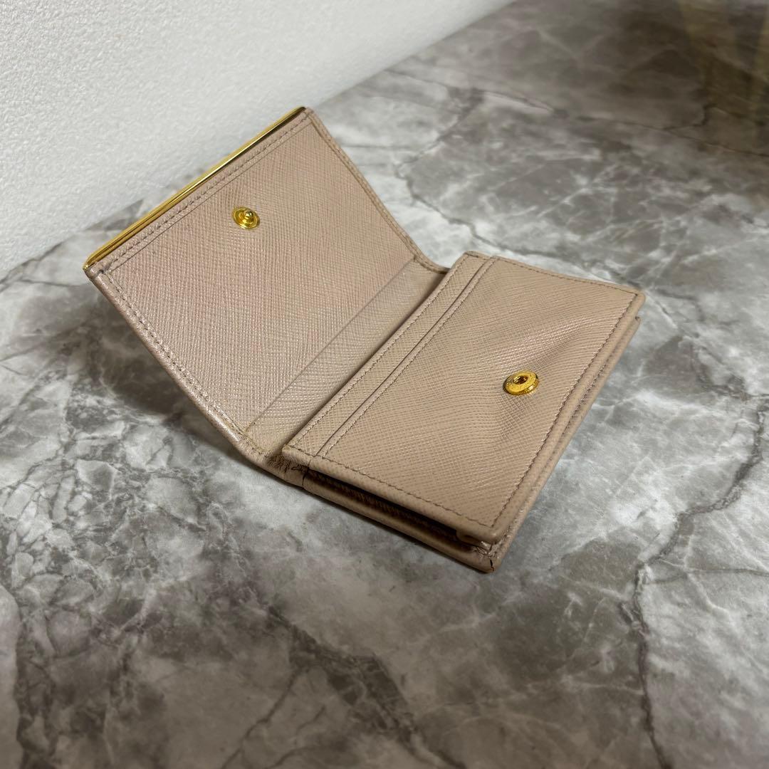 【お値引き】美品 PRADA 名刺入れ ベージュ レザー