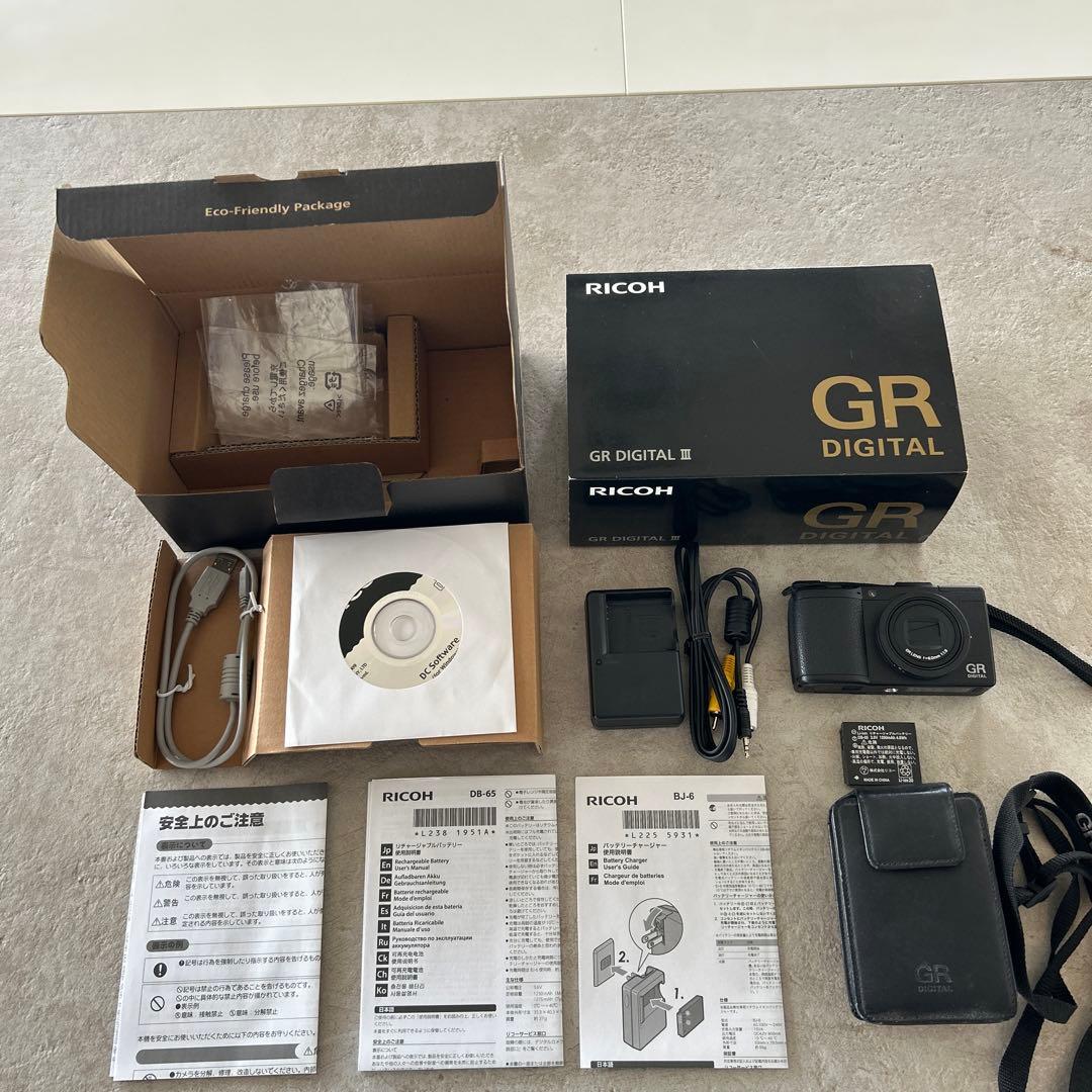 デジタルカメラ RICHO GR DIGITAL III
