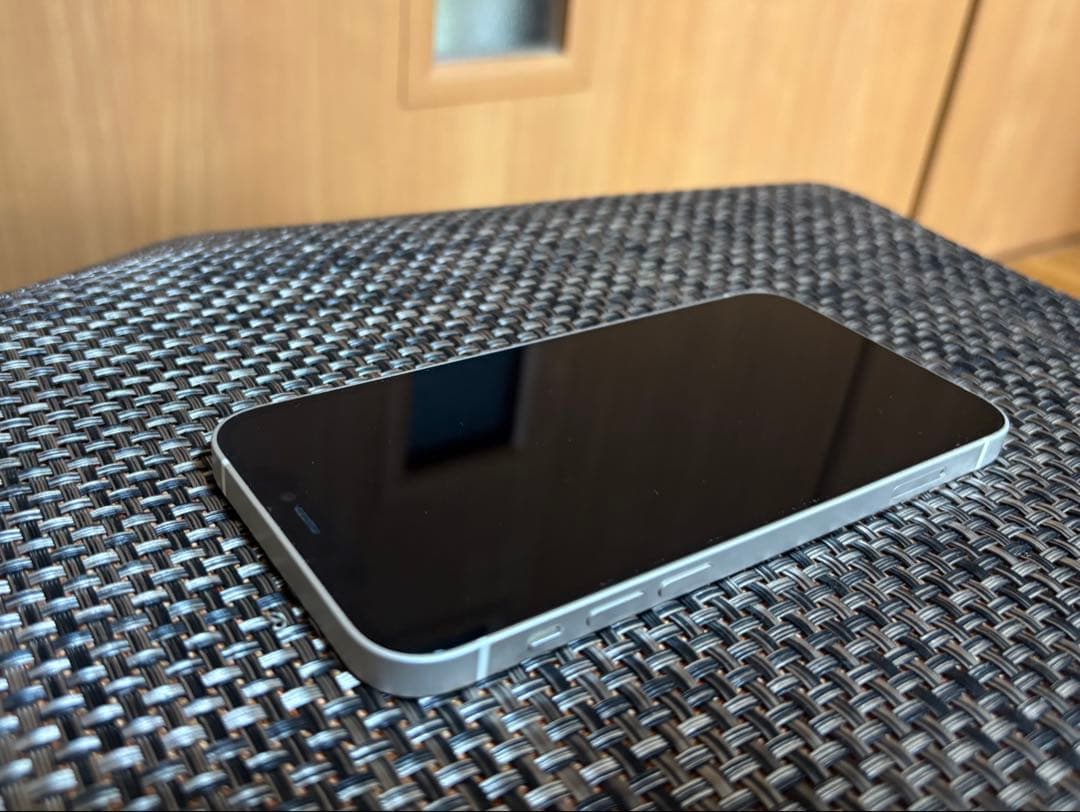 iPhone12ホワイト本体のみ