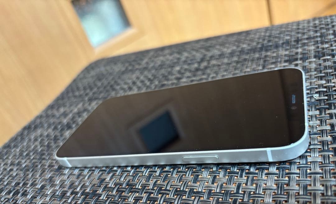 iPhone12ホワイト本体のみ