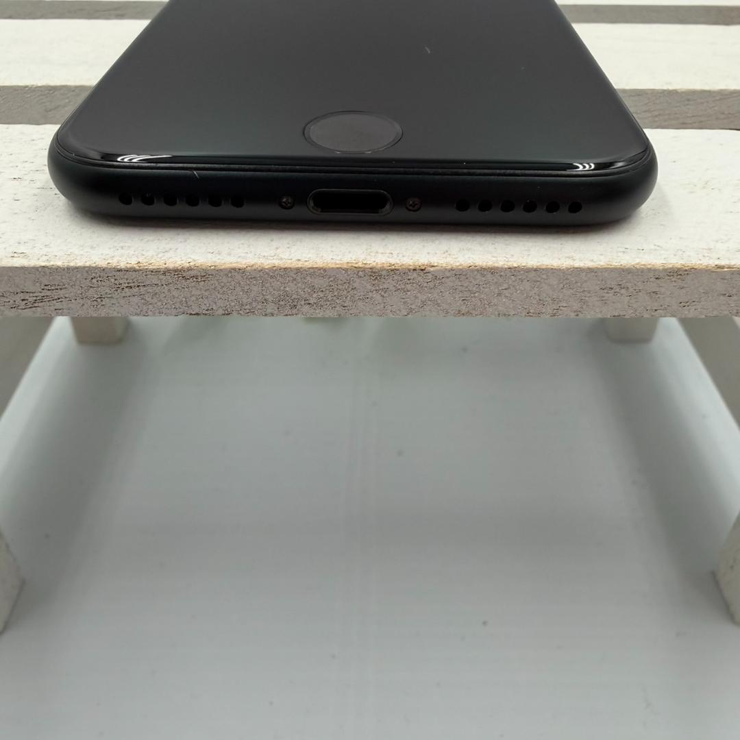 iPhone SE第3世代 64GB ミッドナイト 400