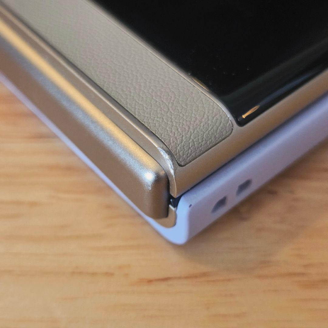 Motorola razr 50 サンドクリーム SIMフリー