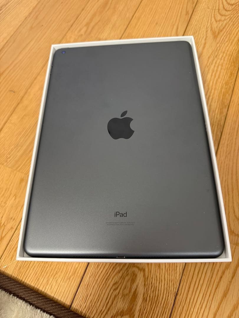 Apple iPad代8世代 32GB 本体