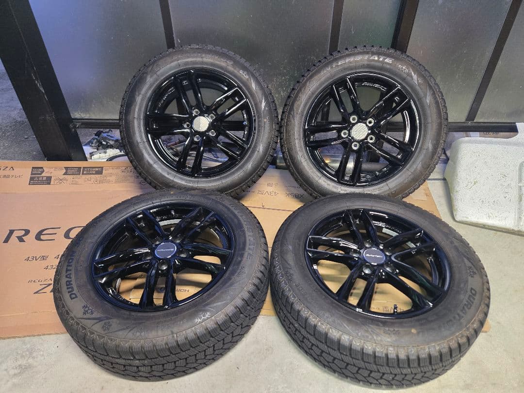 スタッドレスタイヤ　215/60 16インチ アルミホイール付き 発送1/7〜