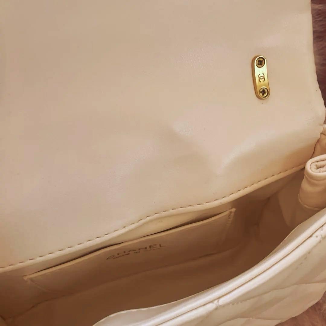 CHANEL ノベルティ　ホワイトキルティングバック　ショルダー　非売品