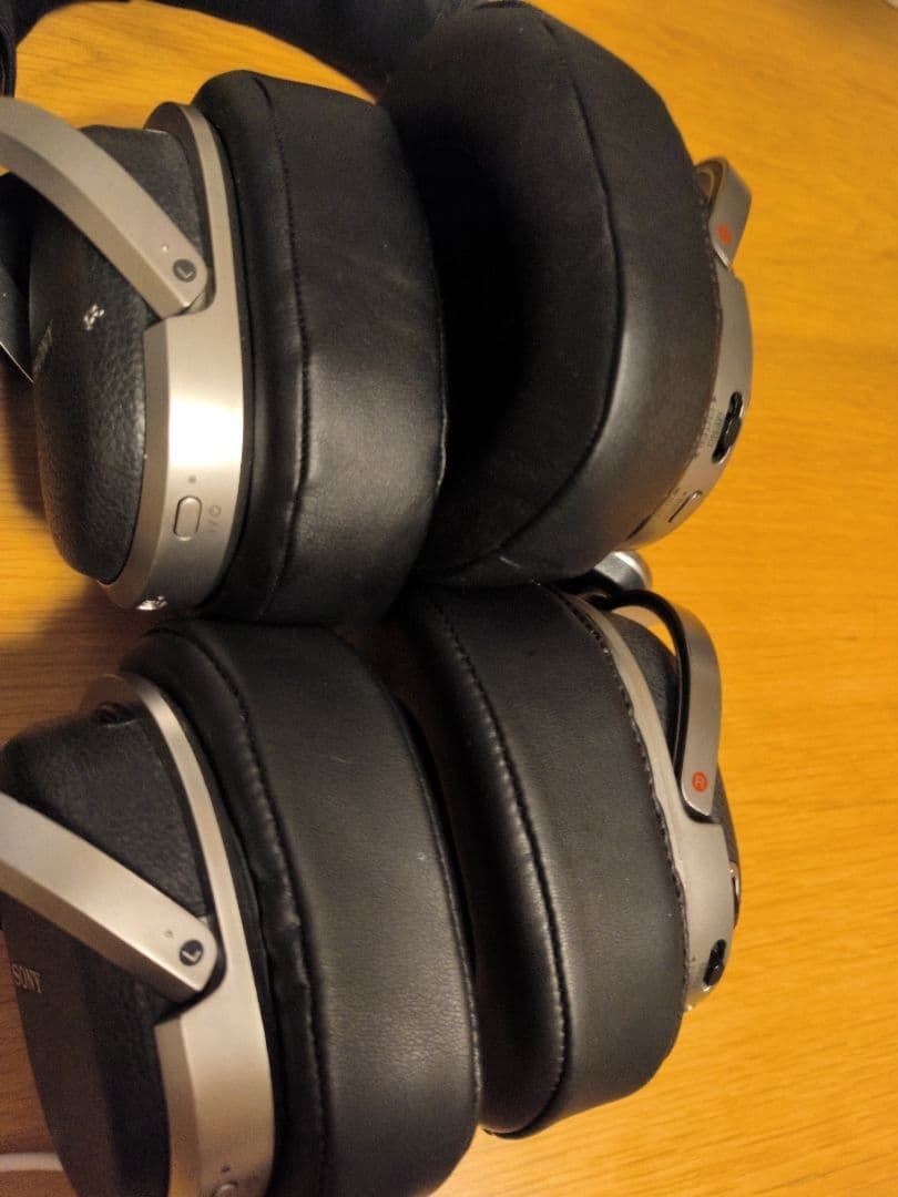 SONY ソニー　サラウンド MDR-HW700DS ワイヤレスヘッドホン　2台