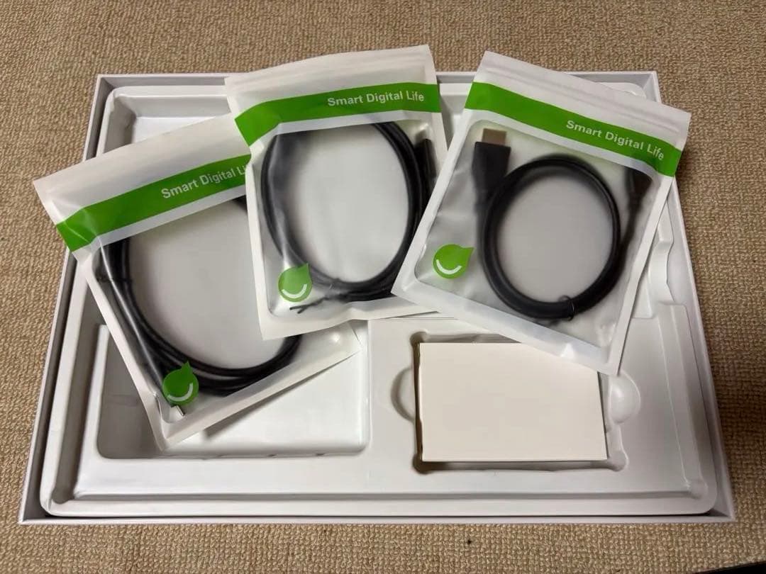 未使用品EVICIV14型モバイルモニター　M140J03