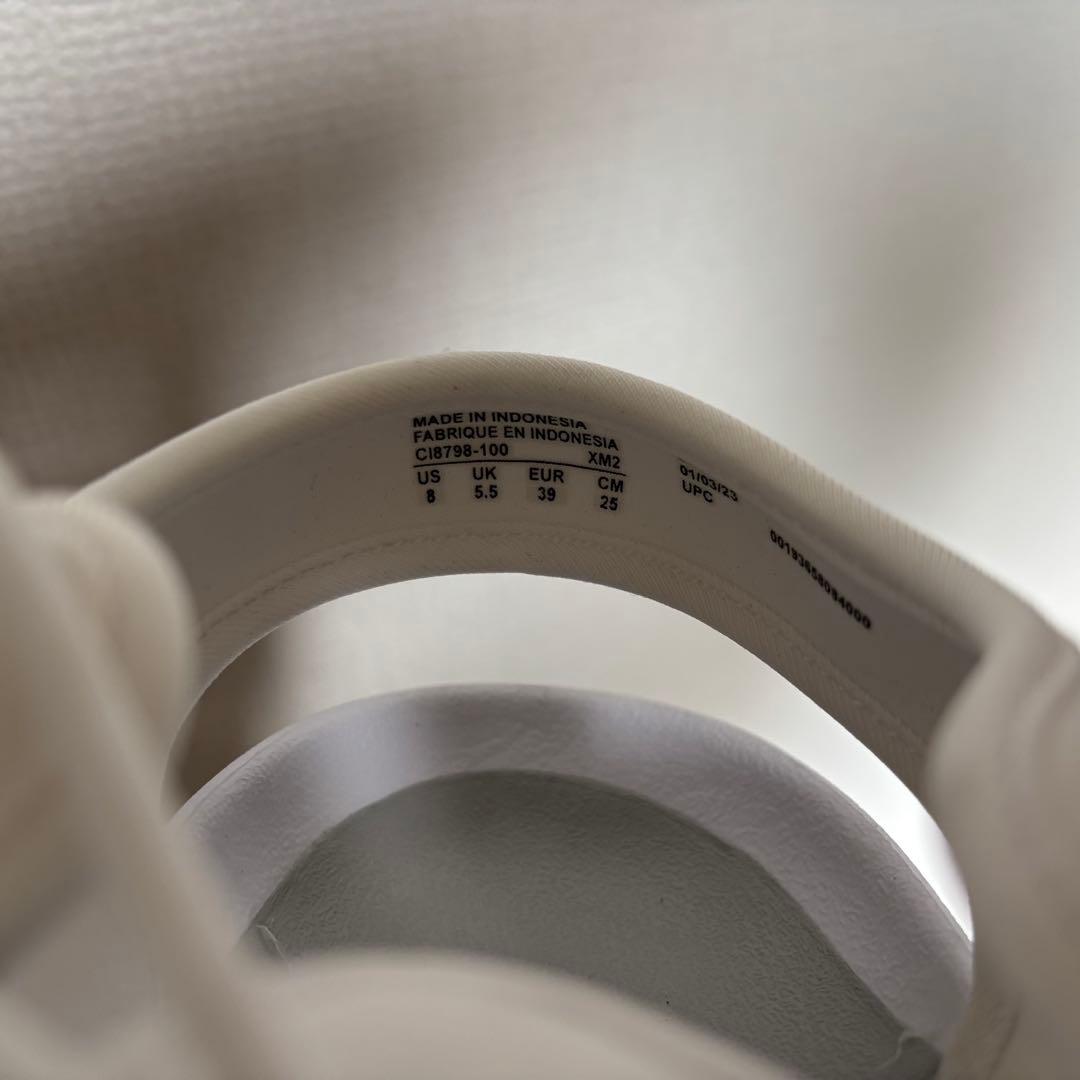 ナイキ NIKE エアマックスココ サンダル ホワイト