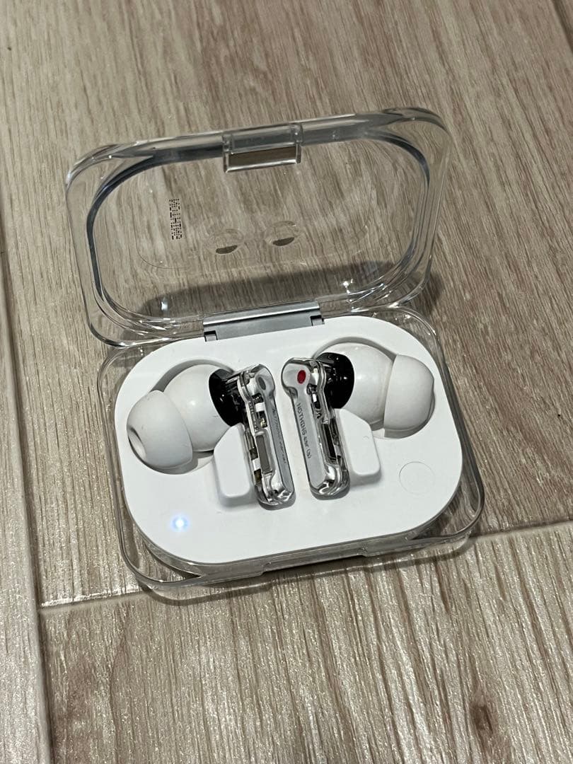 Nothing Ear(a) ワイヤレスイヤホン