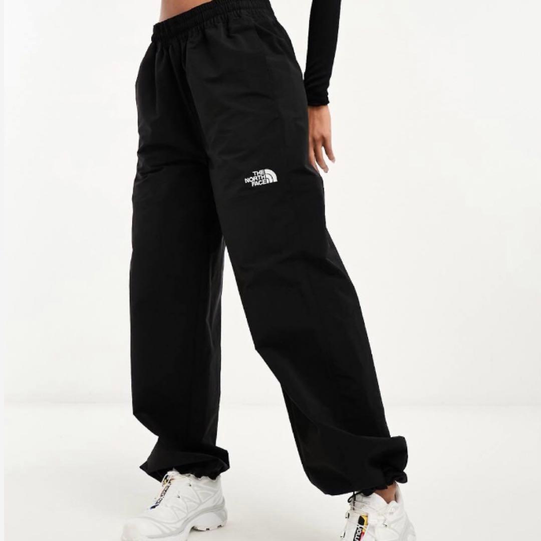 【海外限定】ノースフェイス　ウインドパンツ　刺繍　日本XXL相当　A520