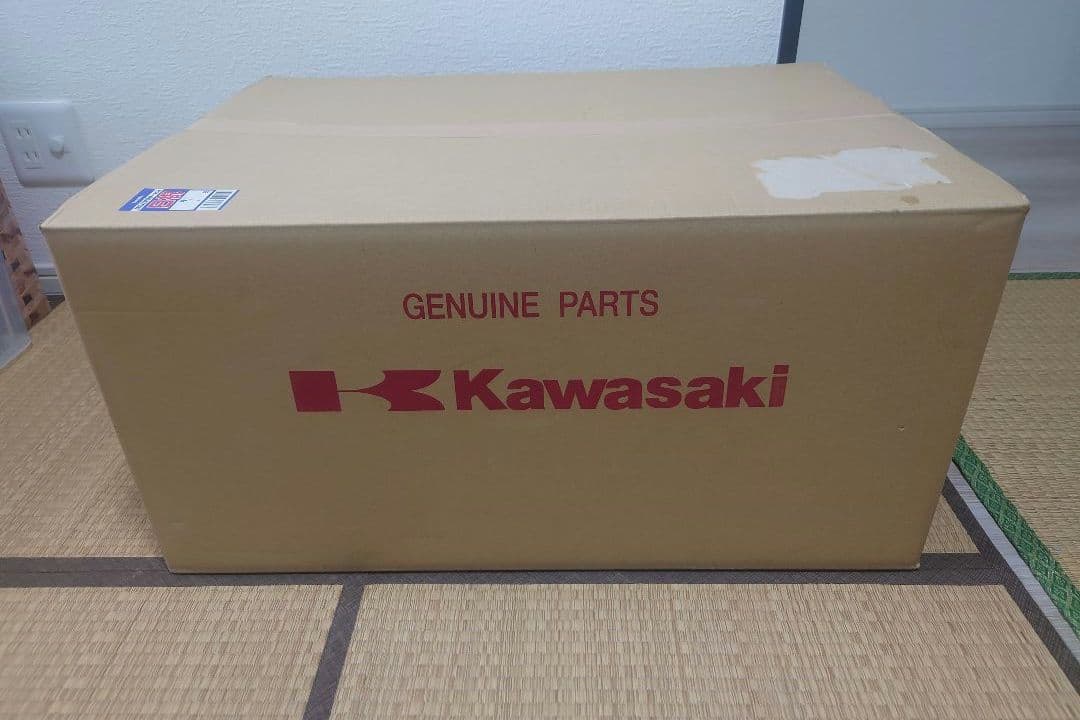 W800ストリートカワサキ純正　2021モデル　ガソリンタンク　フューエルタンク