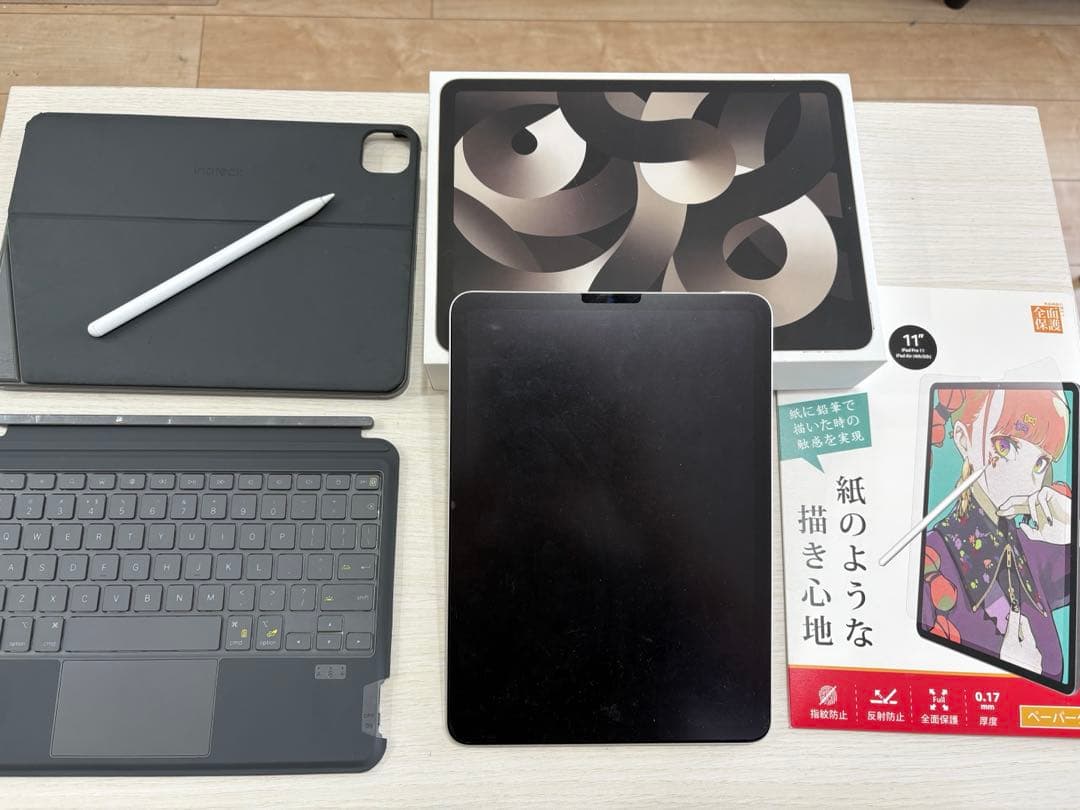 か*ん様 iPad Air Wi-Fi 64GB スターライト（第5世代）付属品