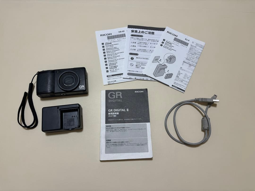 RICOH　コンデジ　GR DIGITAL Ⅱ
