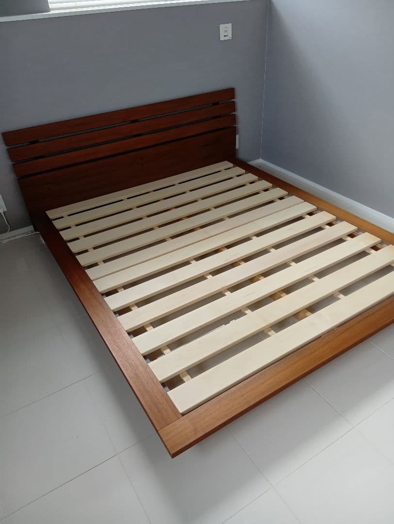 アクタス FB2 ベッド ラダー ウォールナット クイーン