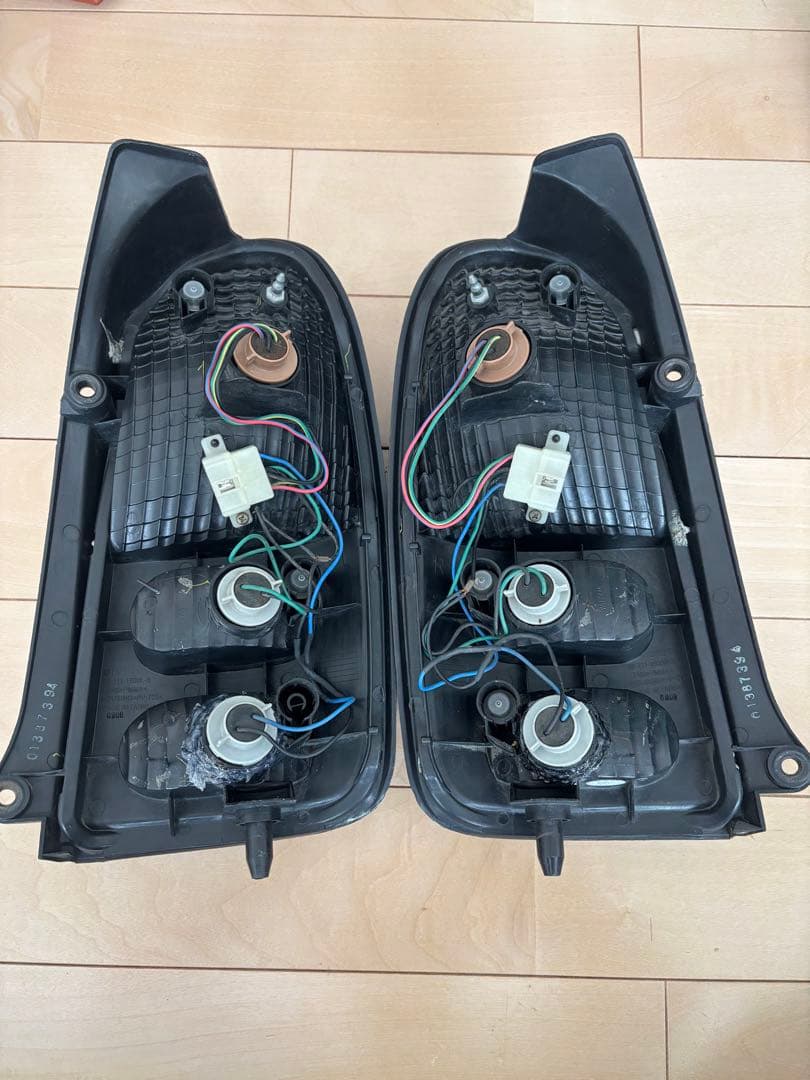 ダイハツ　ミラジーノ　L700 テールランプ　スモーク　コーキング済
